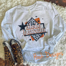 Load image into Gallery viewer, Symmetrical Team